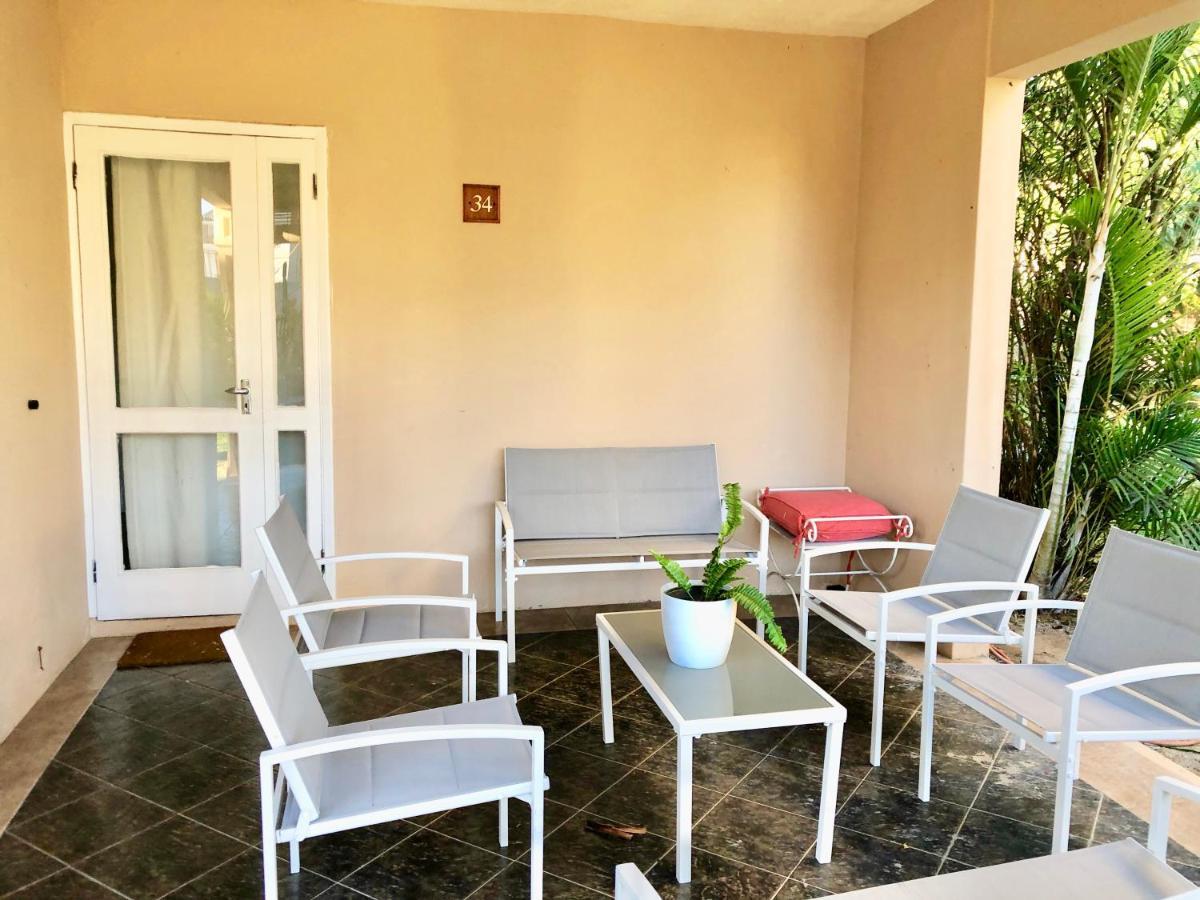 Le Frangipanier - Beachfront Villa in a beautiful&secured complex Flic-en-Flacq Exterior foto