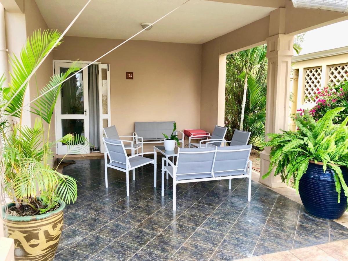Le Frangipanier - Beachfront Villa in a beautiful&secured complex Flic-en-Flacq Exterior foto