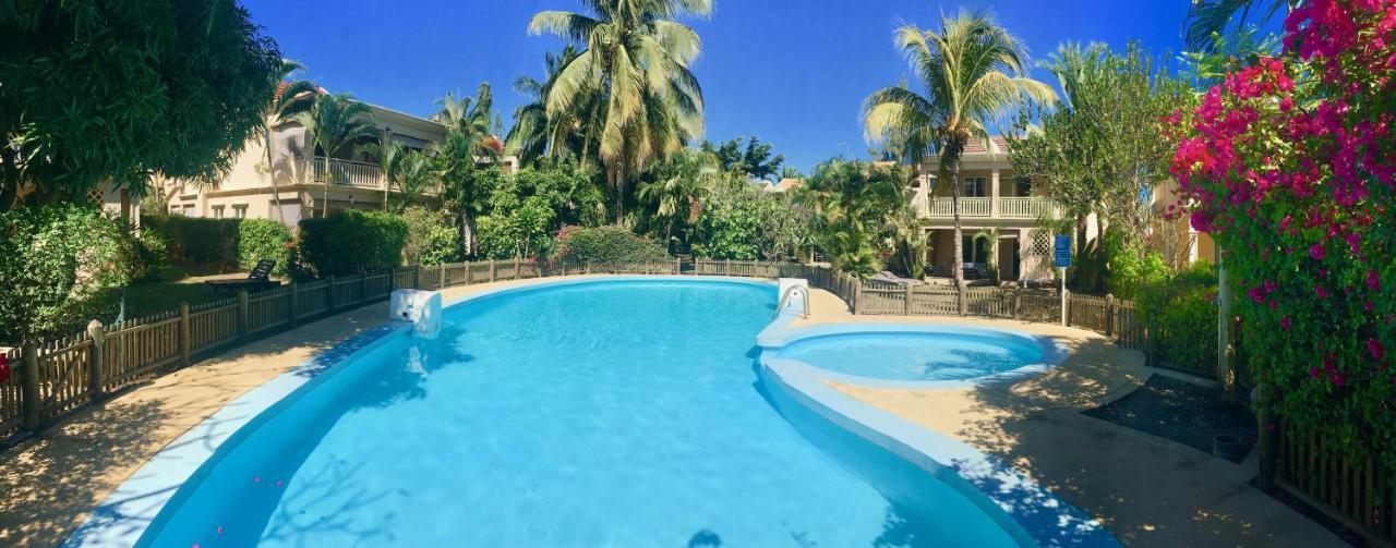 Le Frangipanier - Beachfront Villa in a beautiful&secured complex Flic-en-Flacq Exterior foto